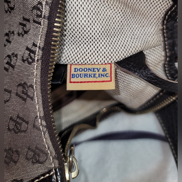 Dooney & Bourke Top Zip Monogram Shoulder Purse w/Bag Charm & Key Clip - Picture 8 of 12